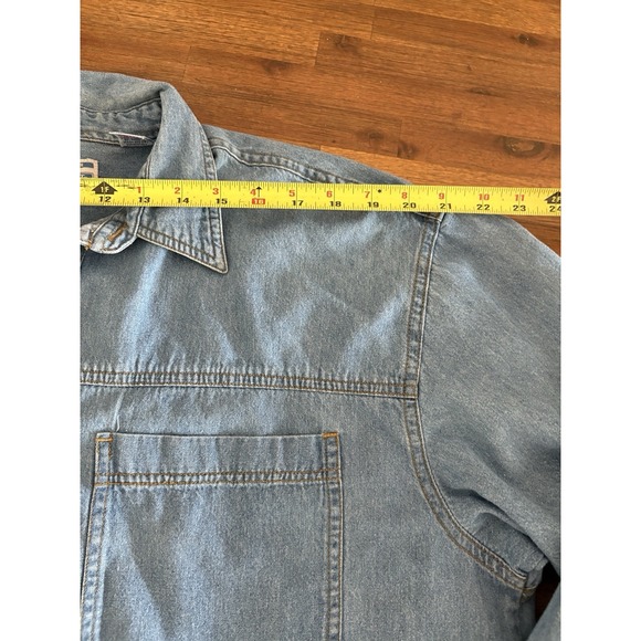 Vintage Request Denim Jacket  Size Extra Large Shirt Quilted‎ Back Button Detail - Picture 9 of 16